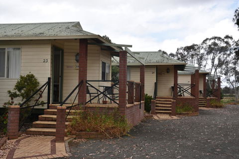 Mount Barker Valley Views Motel & Chalets, Western Australia - Redcliffe Tourism 16