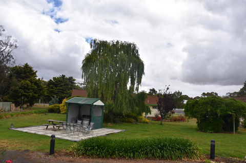 Mount Barker Valley Views Motel & Chalets, Western Australia - Redcliffe Tourism 34