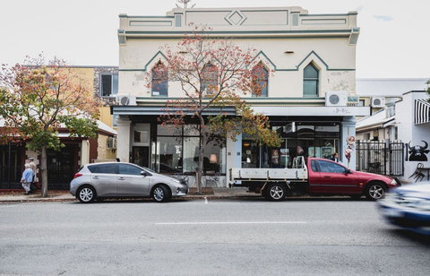 Captain\'s Heritage Cottage - Central Fremantle 2 Bedroom Historic Cottage - Redcliffe Tourism 17