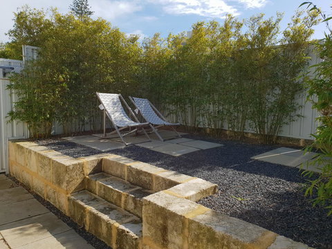 Captain\'s Heritage Cottage - Central Fremantle 2 Bedroom Historic Cottage - Redcliffe Tourism 16