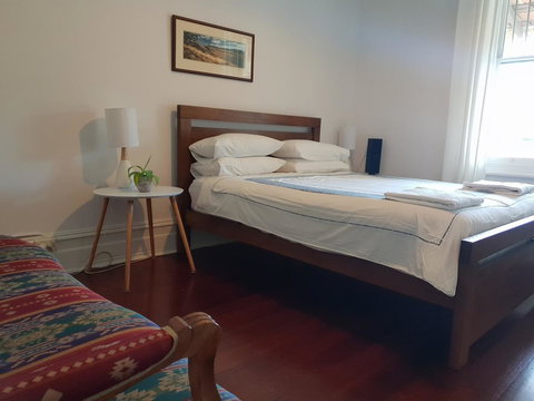 Captain\'s Heritage Cottage - Central Fremantle 2 Bedroom Historic Cottage - Redcliffe Tourism 1