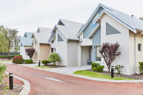 Cape View Beach Resort - Redcliffe Tourism 4