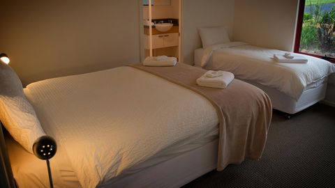 Karri Mia Chalets And Studios - Redcliffe Tourism 6