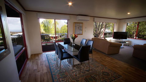 Karri Mia Chalets And Studios - Redcliffe Tourism 13