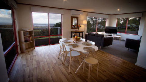 Karri Mia Chalets And Studios - Redcliffe Tourism 4