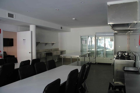 Quokka Backpackers Hostel Perth - Note - Valid Passport Required To Check In - Redcliffe Tourism 14