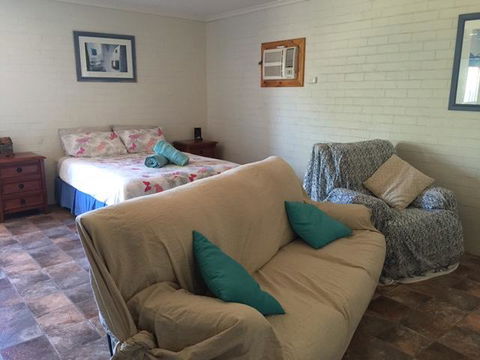Surf Shack - Redcliffe Tourism 4