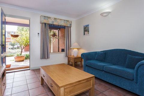 Middleton Beach By The BnB Collection - Redcliffe Tourism 16