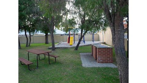 FortyThree - Oceanside Retreat Busselton - Redcliffe Tourism 35