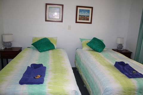 The Heights Bed & Breakfast - Redcliffe Tourism 8