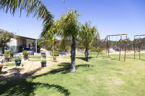 The Heights Bed & Breakfast - Redcliffe Tourism 14