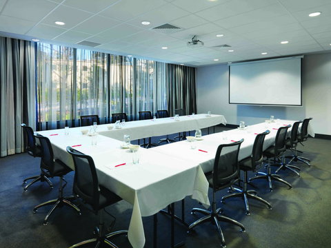 Punthill Norwest - Redcliffe Tourism 21