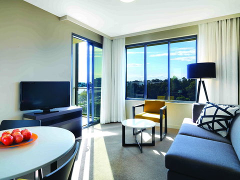 Punthill Norwest - Redcliffe Tourism 17