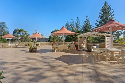 Northpoint Apartments - Redcliffe Tourism 5