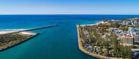 Northpoint Apartments - Redcliffe Tourism 3