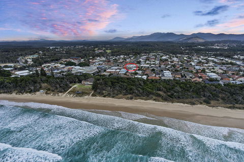 Rockpool 2 Sawtell Beach - Just Steps To Restaurants And 2 Min Stroll To Beach! - Redcliffe Tourism 1