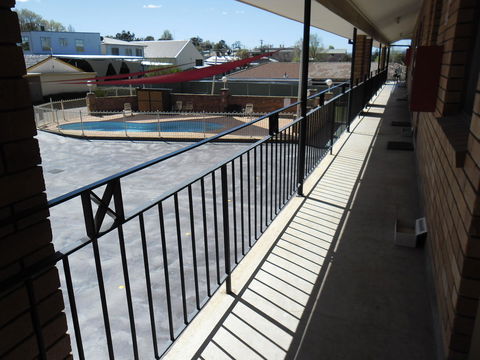 Ben Chifley Motor Inn - Redcliffe Tourism 34