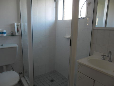 Ben Chifley Motor Inn - Redcliffe Tourism 38