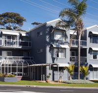 Mollymook Cove Apartments - Redcliffe Tourism