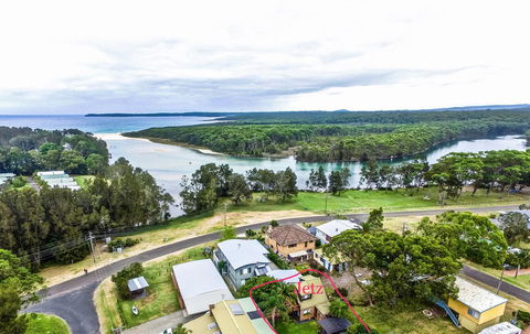 Jetz Bungalow - Redcliffe Tourism 4