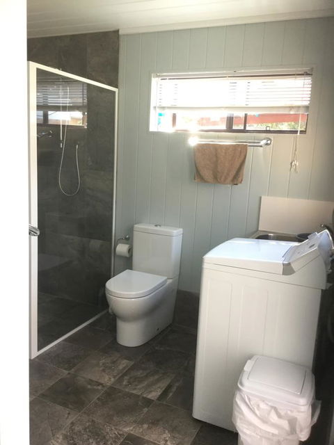 Jetz Bungalow - Redcliffe Tourism 2