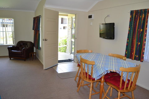 Sundial Holiday Units - Redcliffe Tourism 26