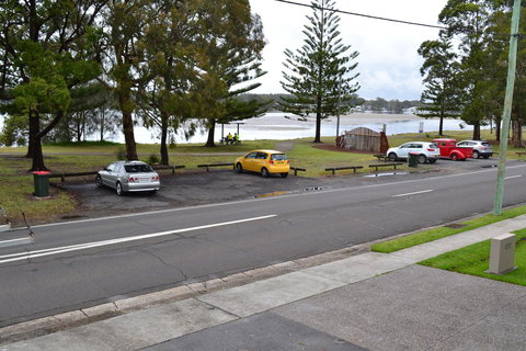 Sundial Holiday Units - Redcliffe Tourism 35