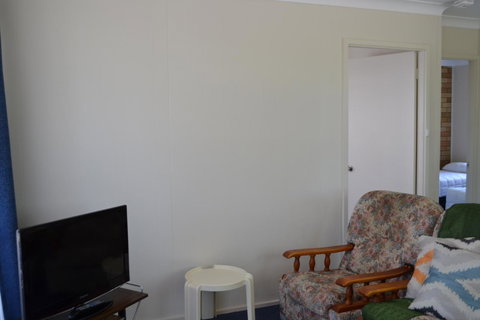 Sundial Holiday Units - Redcliffe Tourism 37