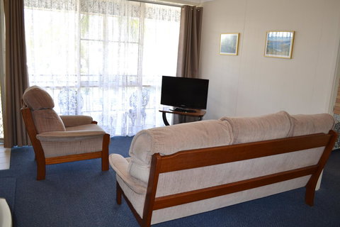 Sundial Holiday Units - Redcliffe Tourism 16