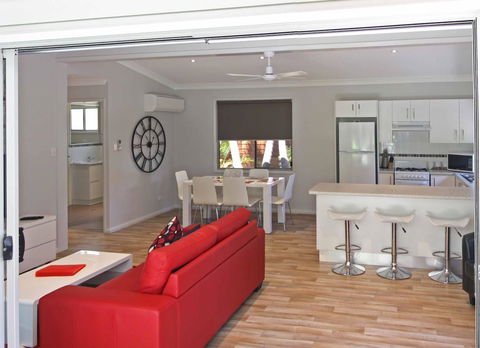 The Palms At Avoca - Redcliffe Tourism 20