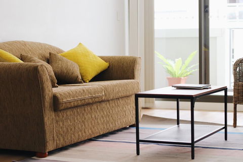 Modern & Cosy 2-Bedroom Apartment Hornsby - Redcliffe Tourism 2