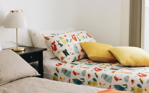Modern & Cosy 2-Bedroom Apartment Hornsby - Redcliffe Tourism 6