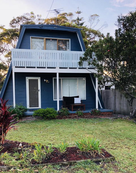 Little Blue Beach House - Redcliffe Tourism 1