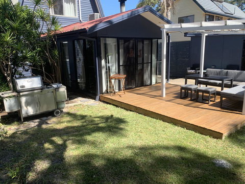 Little Blue Beach House - Redcliffe Tourism 16