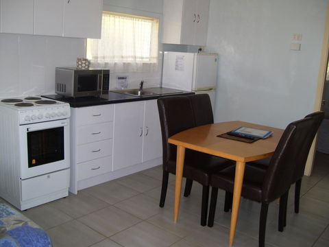 Glenwood Tourist Park & Motel - Redcliffe Tourism 29