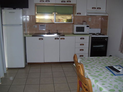 Glenwood Tourist Park & Motel - Redcliffe Tourism 24