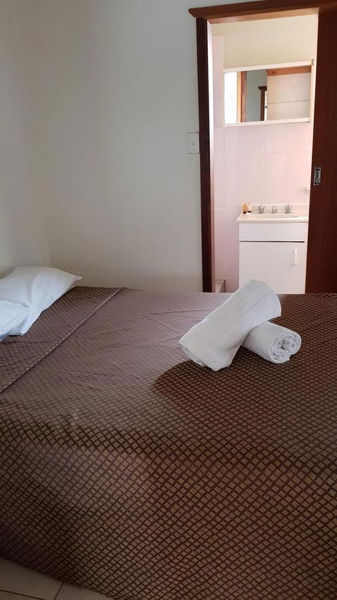 Glenwood Tourist Park & Motel - Redcliffe Tourism 1