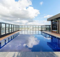 Japanese Style waterfront apt wt rooftop pool - Redcliffe Tourism
