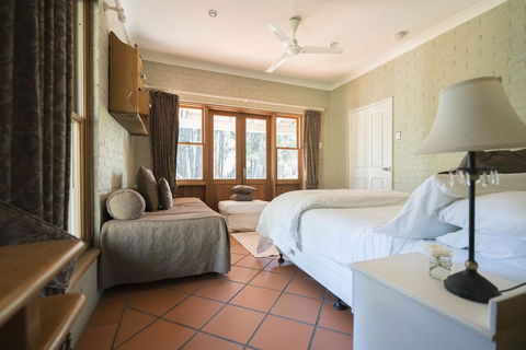 Thistle Hill Guesthouse - Walk To Many Wineries And Restaurants - Redcliffe Tourism 38