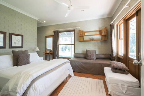 Thistle Hill Guesthouse - Walk To Many Wineries And Restaurants - Redcliffe Tourism 35