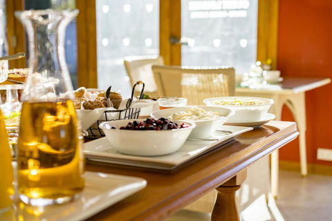 Thistle Hill Guesthouse - Walk To Many Wineries And Restaurants - Redcliffe Tourism 14