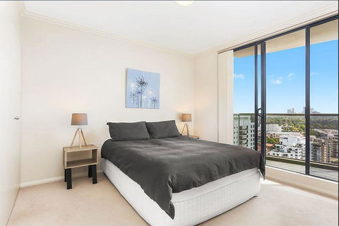 ACLiving Serviced Apartments - Redcliffe Tourism 8