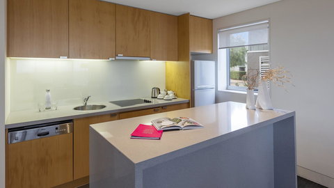 Oaks Cypress Lakes Resort - Redcliffe Tourism 3