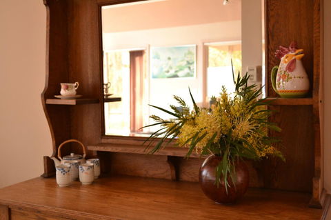 Bundle Hill Cottages - Redcliffe Tourism 30