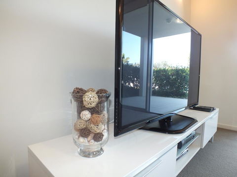 Pacific Marina Apartments - Redcliffe Tourism 38