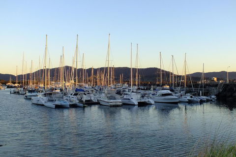 Pacific Marina Apartments - Redcliffe Tourism 21