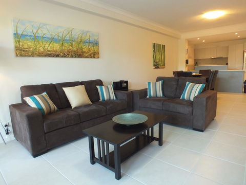 Pacific Marina Apartments - Redcliffe Tourism 27