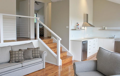 Wine Country Villas - Redcliffe Tourism 13