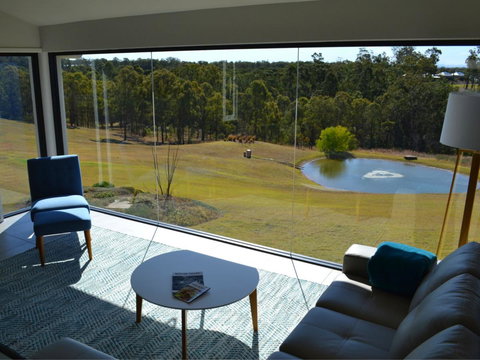 Wine Country Villas - Redcliffe Tourism 1