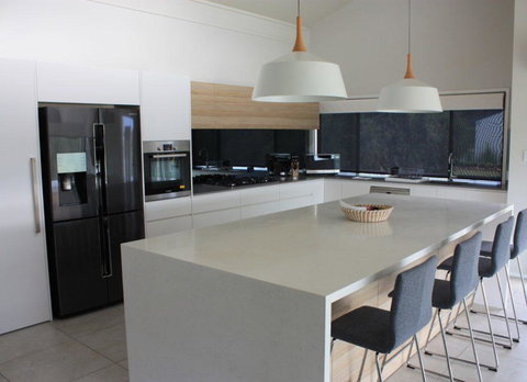 Wine Country Villas - Redcliffe Tourism 3